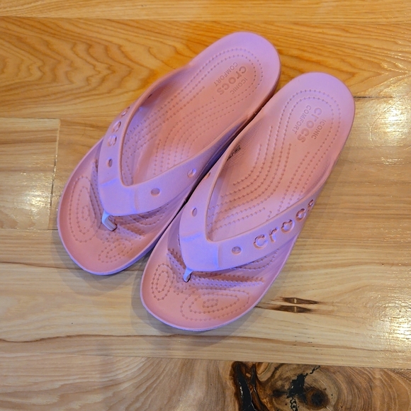 Womens Iconic Comfort Croc sandals size 8 - Picture 1 of 2